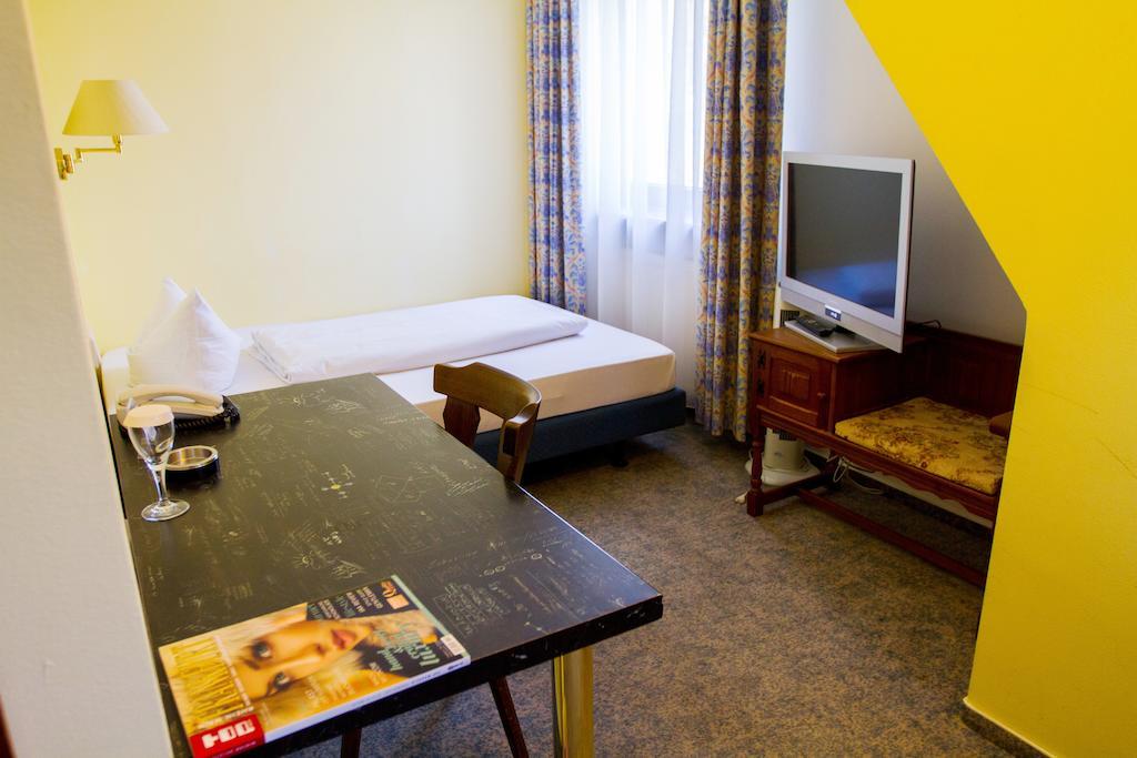 Hotel Heidekrug Oberursel Pokoj fotografie